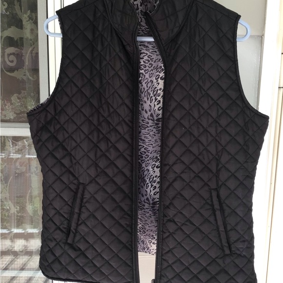 Womens Activology REVERSIBLE Small Quilt Puffer Vest Zip Black/gray Animal Print - Picture 6 of 16